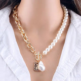 Barouqe Pearl Necklace