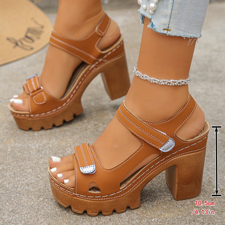 Sorelle™ Lift Sandals